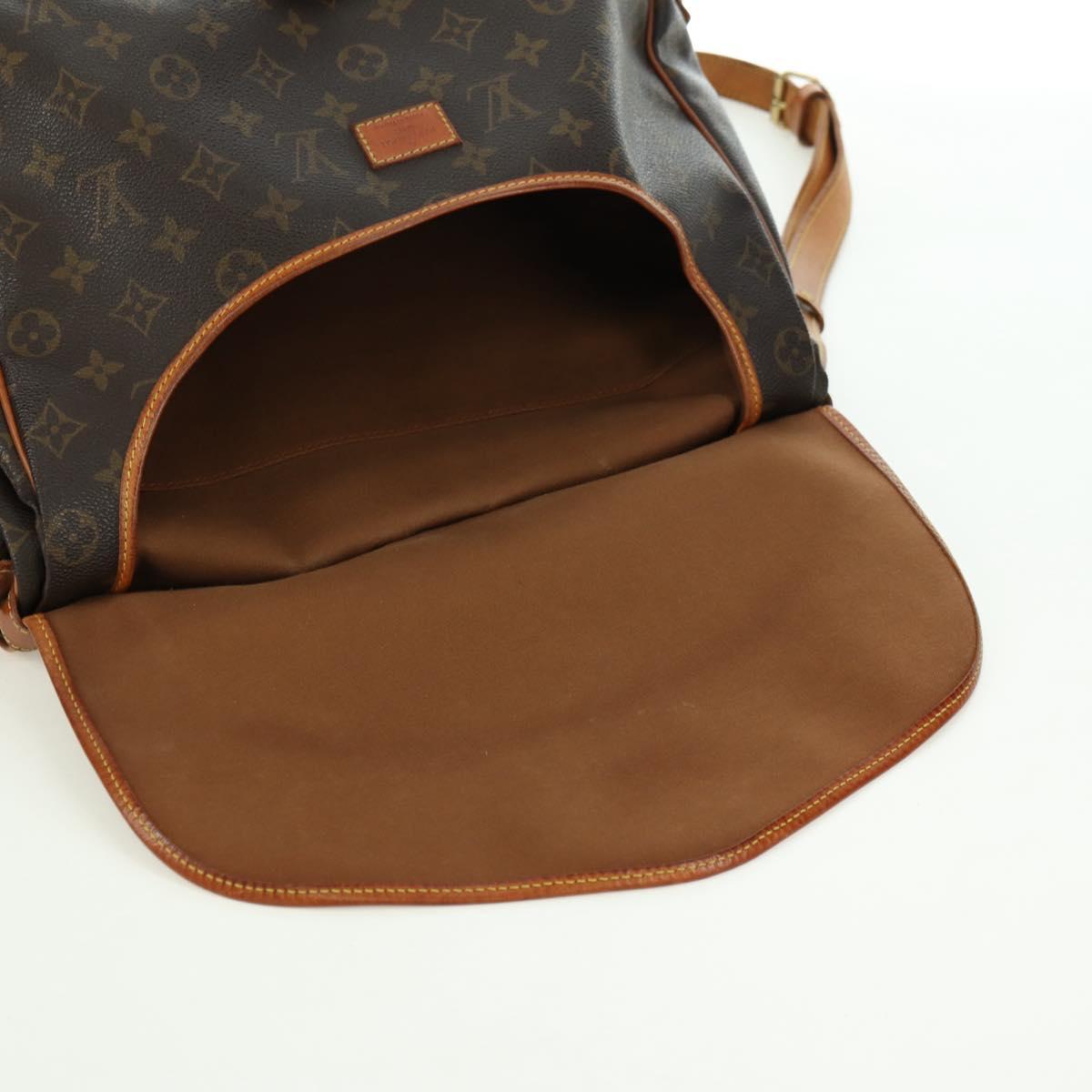 LOUIS VUITTON Monogram Saumur 35 Shoulder Bag M42254 LV Auth am11646A