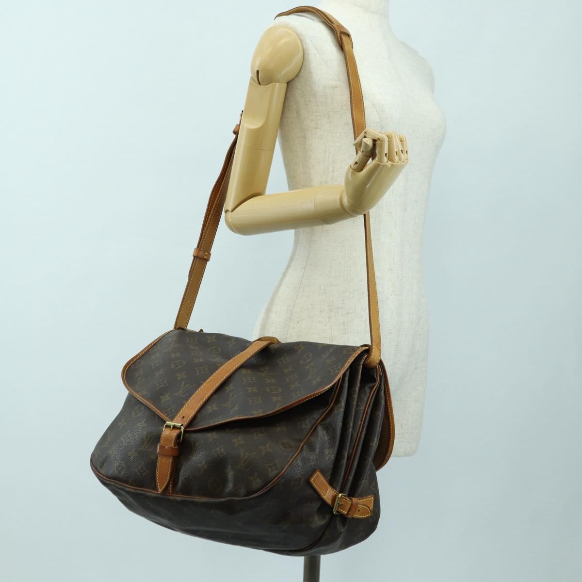 LOUIS VUITTON Monogram Saumur 35 Shoulder Bag M42254 LV Auth am11646A