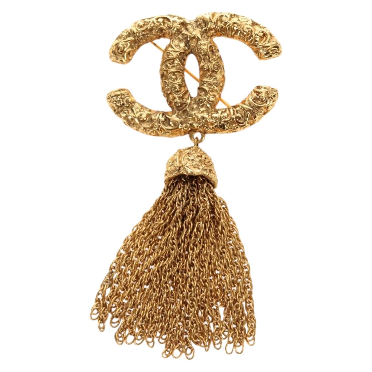 CHANEL CC Fringe Lava Brooch metal Gold CC Auth am11879SM