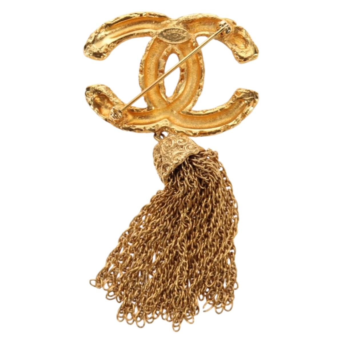 CHANEL CC Fringe Lava Brooch metal Gold CC Auth am11879SM