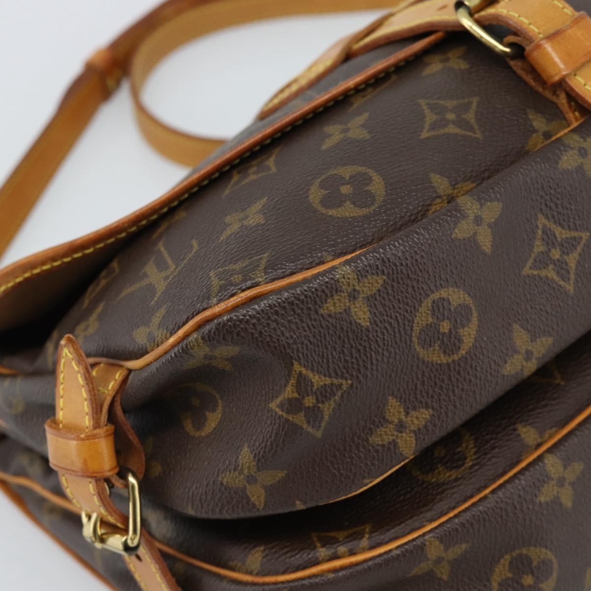LOUIS VUITTON Monogram Saumur 30 Shoulder Bag M42256 LV Auth am11998A
