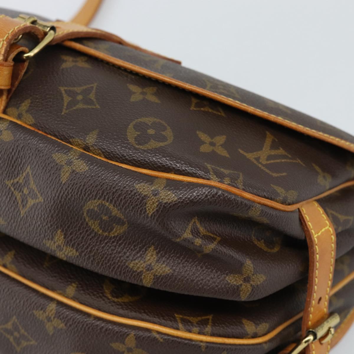LOUIS VUITTON Monogram Saumur 30 Shoulder Bag M42256 LV Auth am11998A