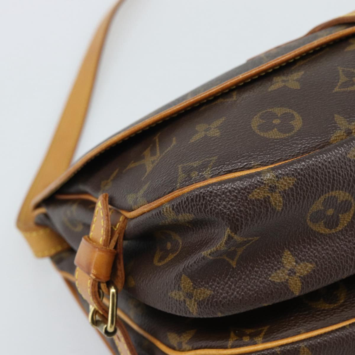 LOUIS VUITTON Monogram Saumur 30 Shoulder Bag M42256 LV Auth am11998A
