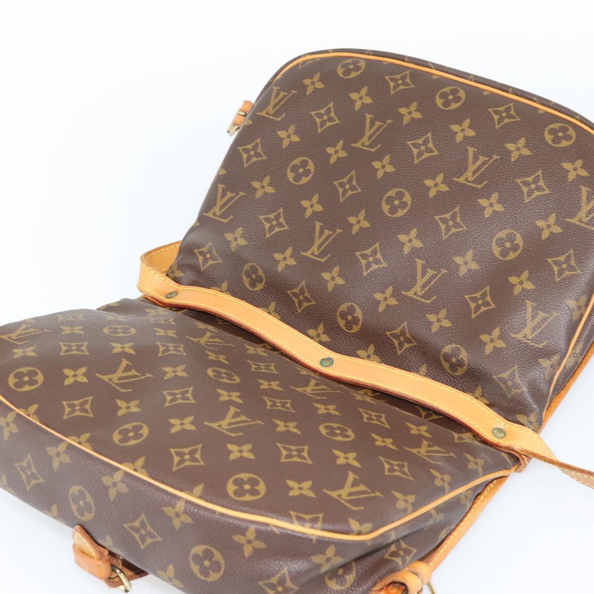 LOUIS VUITTON Monogram Saumur 30 Shoulder Bag M42256 LV Auth am11998A
