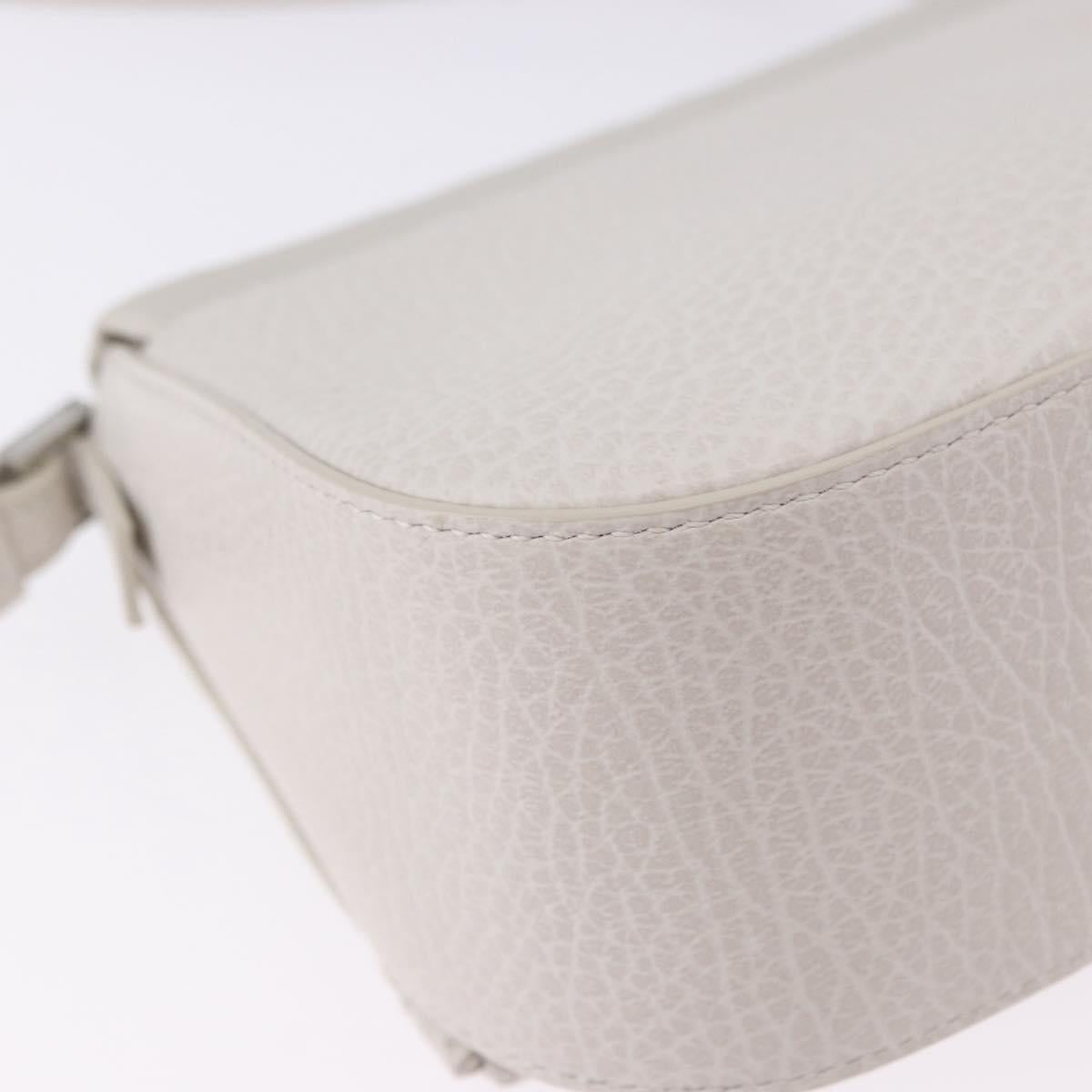 Maison Margiela Shoulder Bag Leather White Silver Auth am12334M