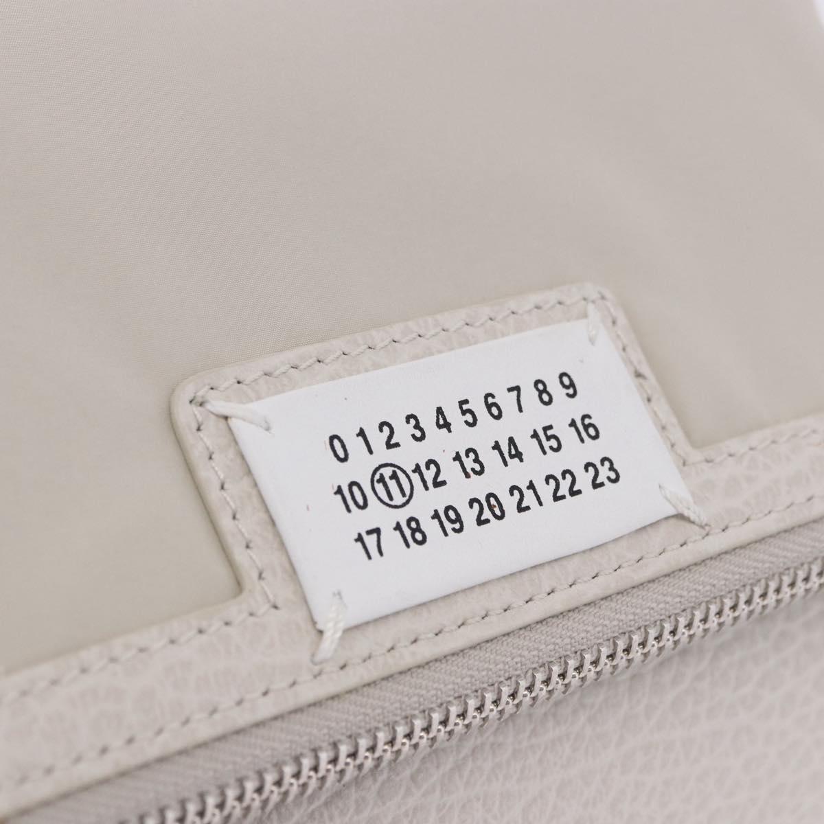Maison Margiela Shoulder Bag Leather White Silver Auth am12334M
