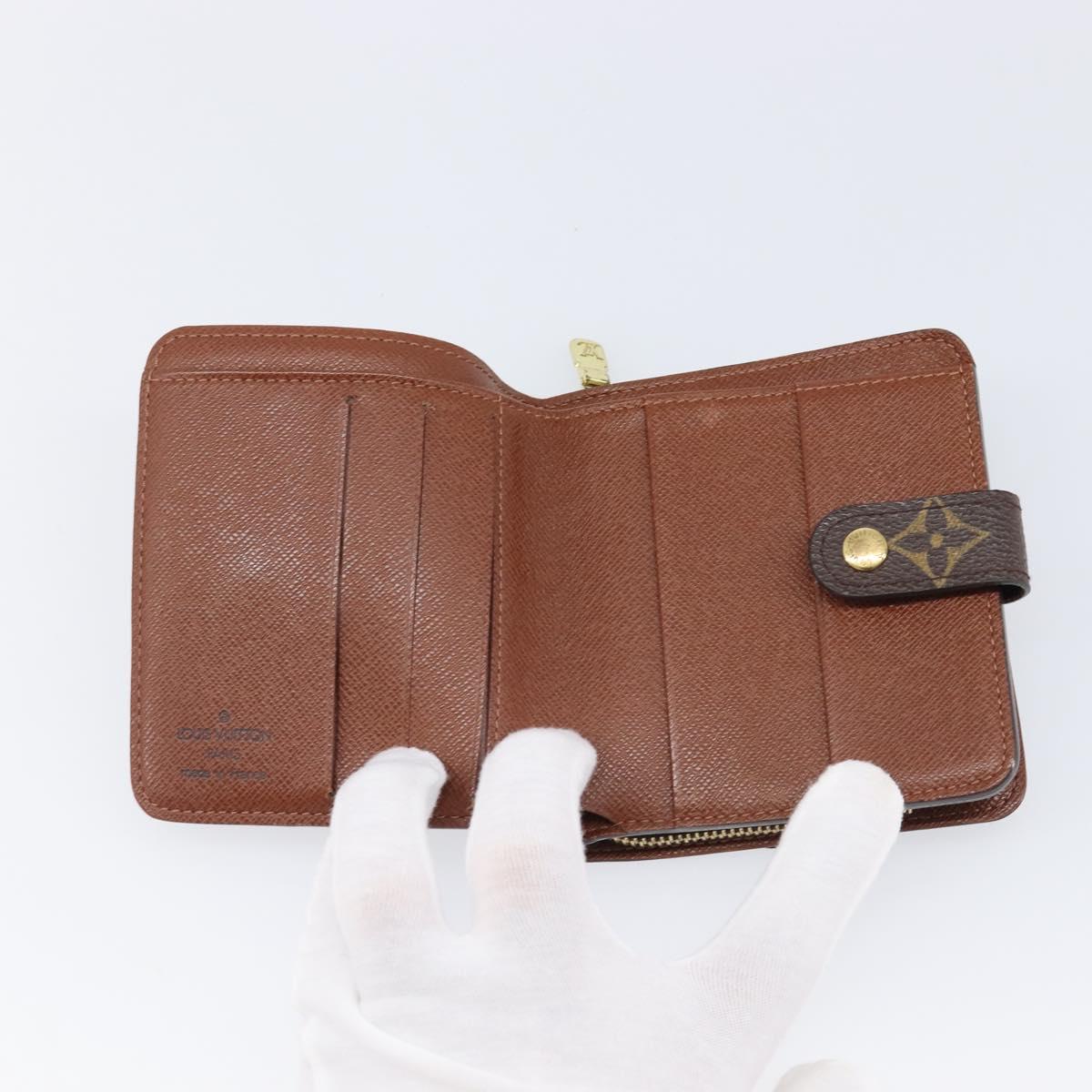 LOUIS VUITTON Monogram Compact Zip Wallet M61667 LV Auth am12547V