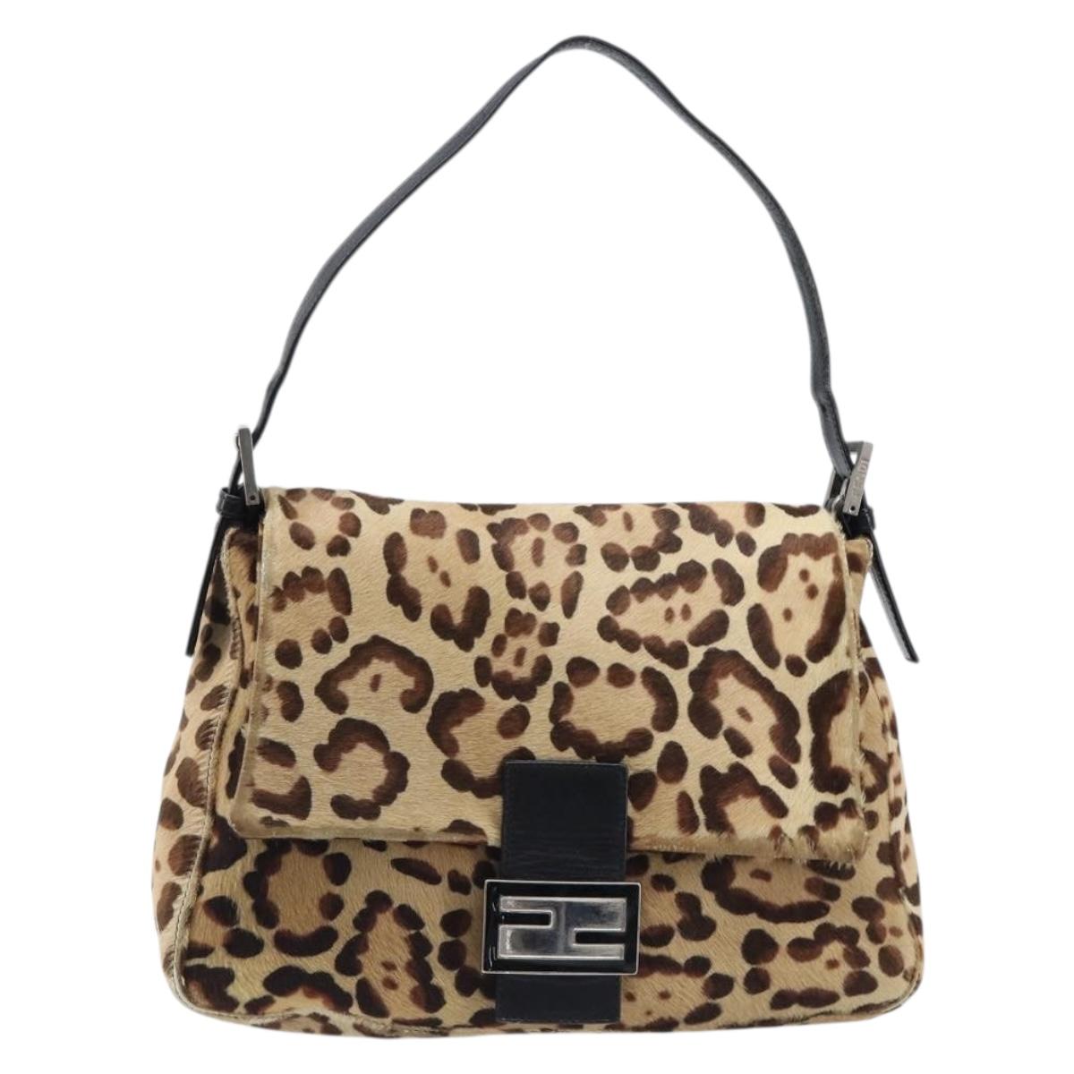FENDI Mamma Baguette Shoulder Bag Harako leather Beige Silver Auth am12627SAM