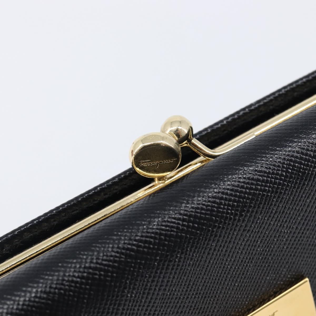 Salvatore Ferragamo Gancini Gamaguchi Compact Wallet Leather Black Auth am12650V