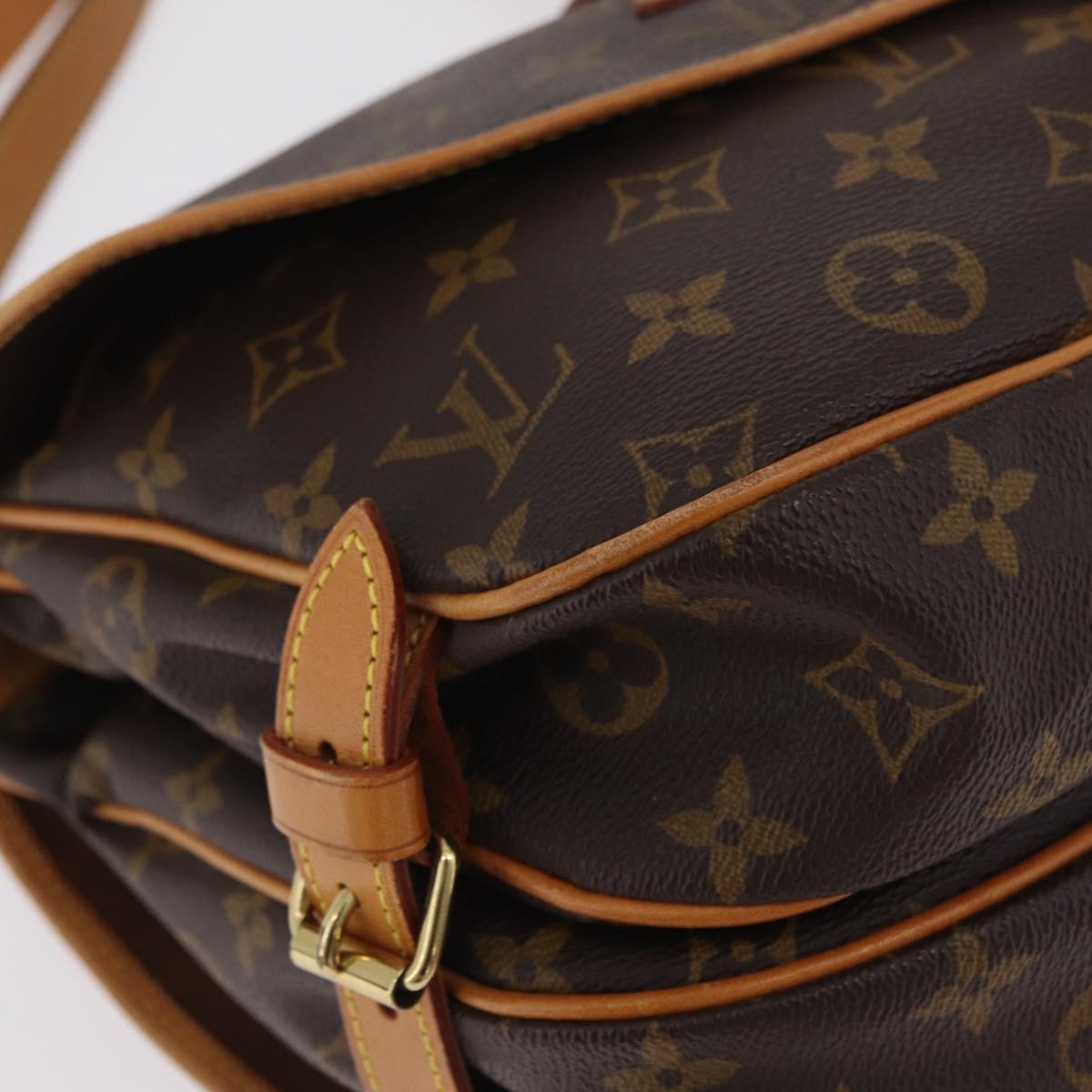 LOUIS VUITTON Monogram Saumur 30 Shoulder Bag M42256 LV Auth am12749V