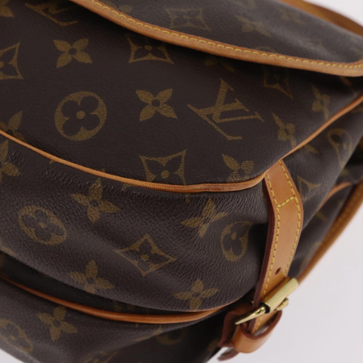 LOUIS VUITTON Monogram Saumur 30 Shoulder Bag M42256 LV Auth am12749V