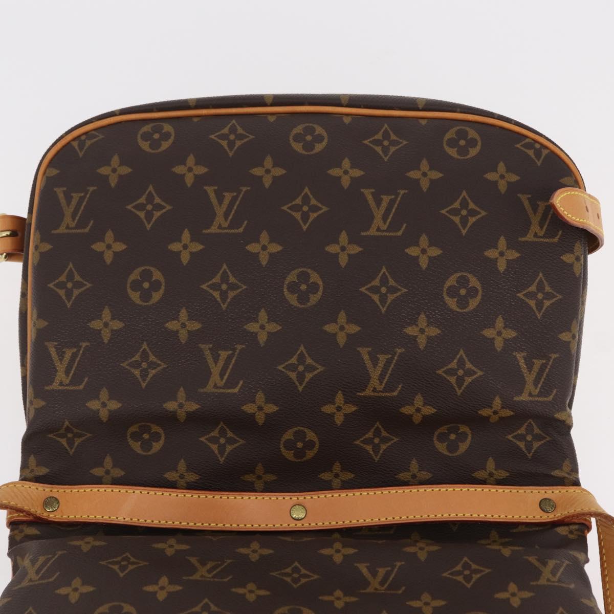 LOUIS VUITTON Monogram Saumur 30 Shoulder Bag M42256 LV Auth am12749V