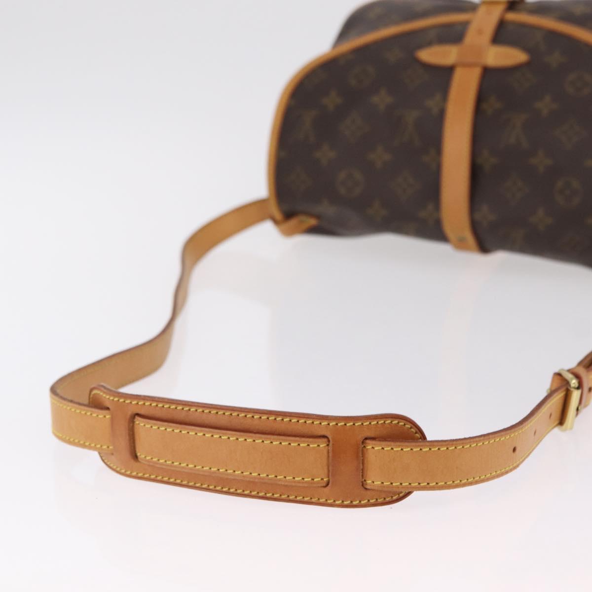 LOUIS VUITTON Monogram Saumur 30 Shoulder Bag M42256 LV Auth am12749V