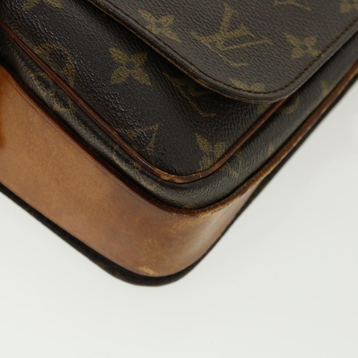 LOUIS VUITTON Monogram Cartouchiere MM Shoulder Bag M51253 LV Auth am3671