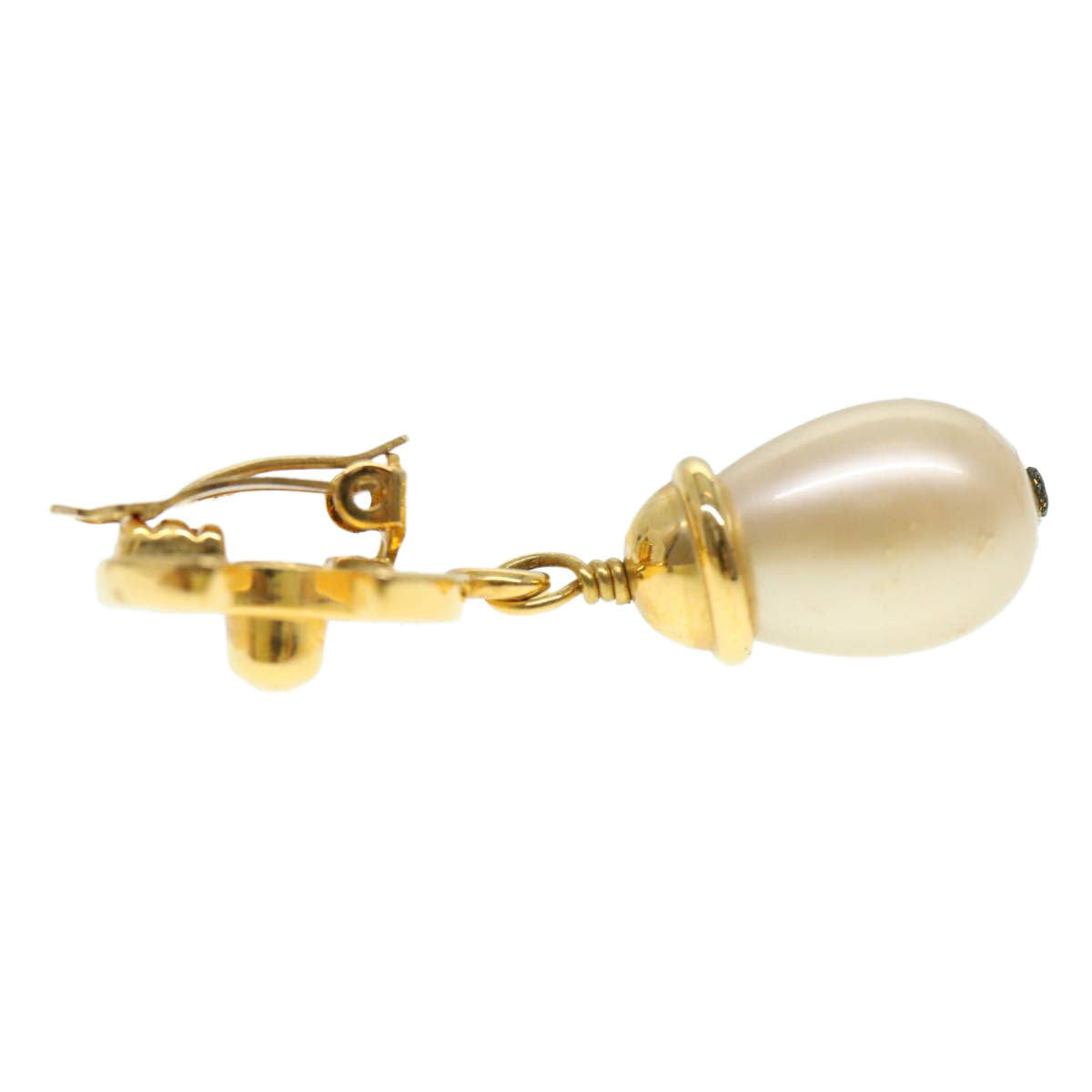 CHANEL Swing Earring Gold Tone CC Auth am4050