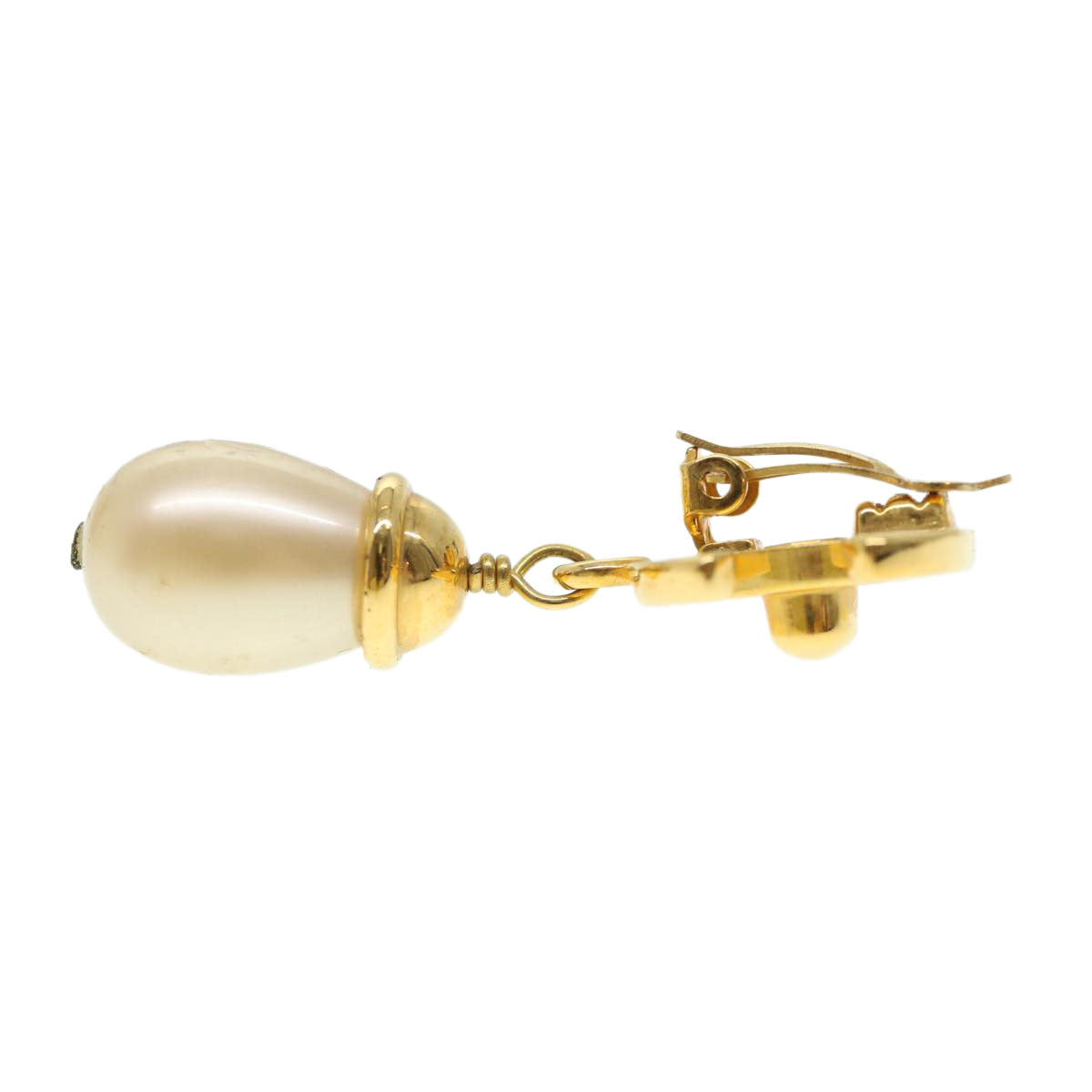 CHANEL Swing Earring Gold Tone CC Auth am4050