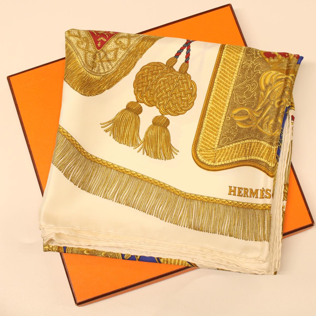 HERMES Carre90 Scarf ""Poste et Cavalerie"" Silk White Auth am4300