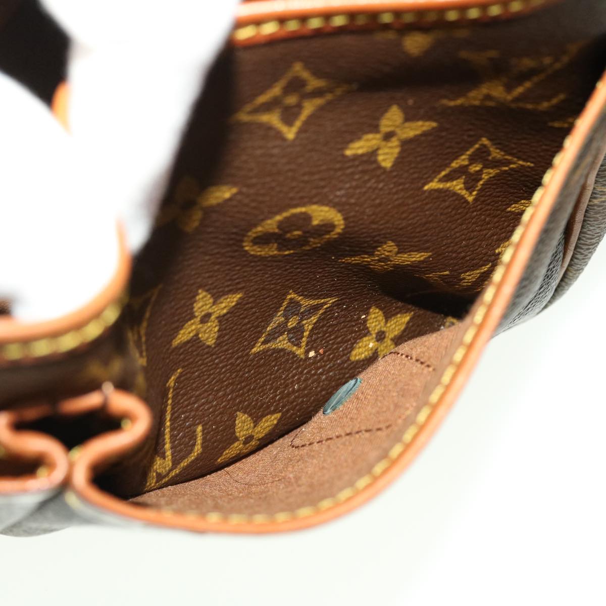 LOUIS VUITTON Monogram Gibeciere MM Shoulder Bag M42247 LV Auth am4560