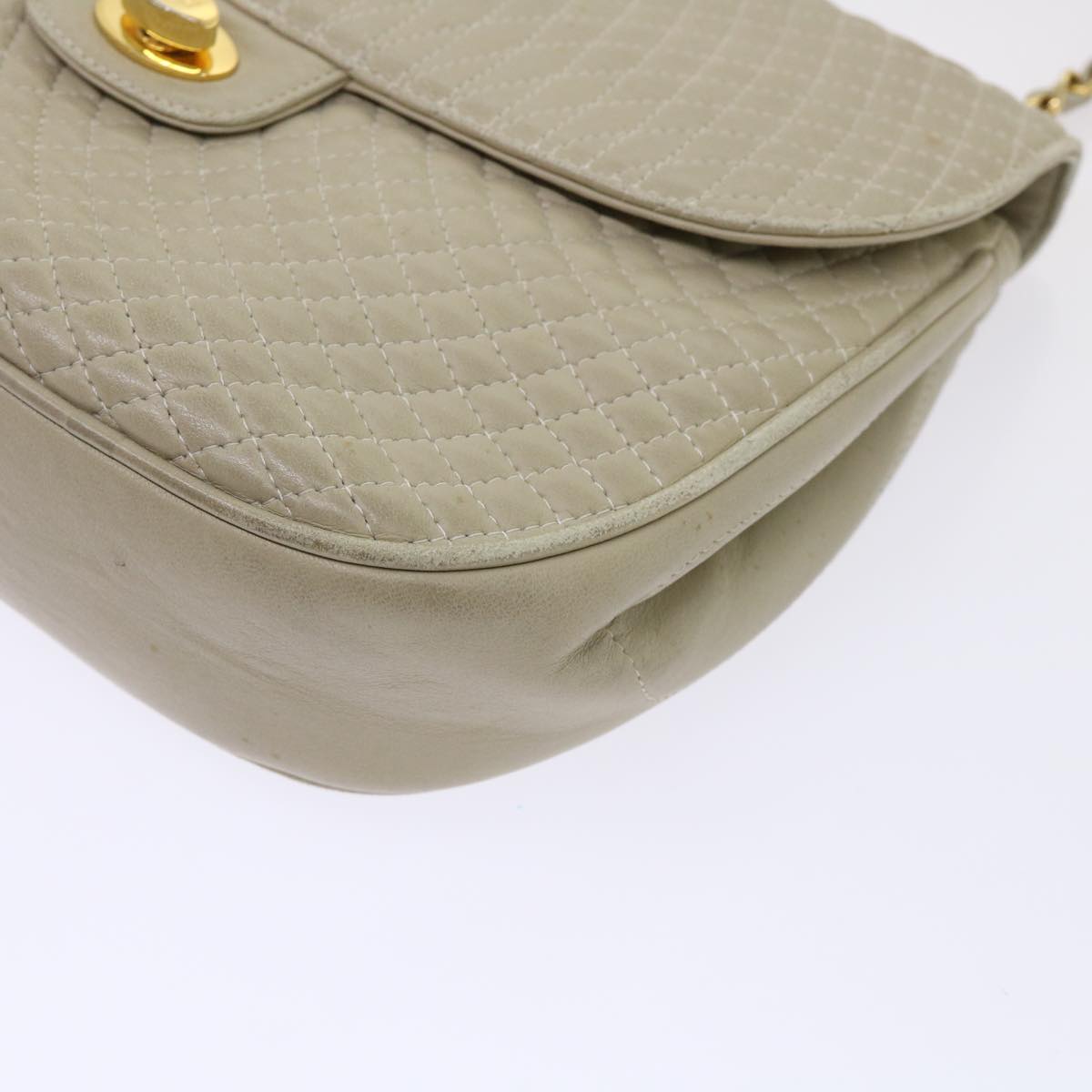 BALLY Quilted Chain Shoulder Bag Leather Beige Auth am4581