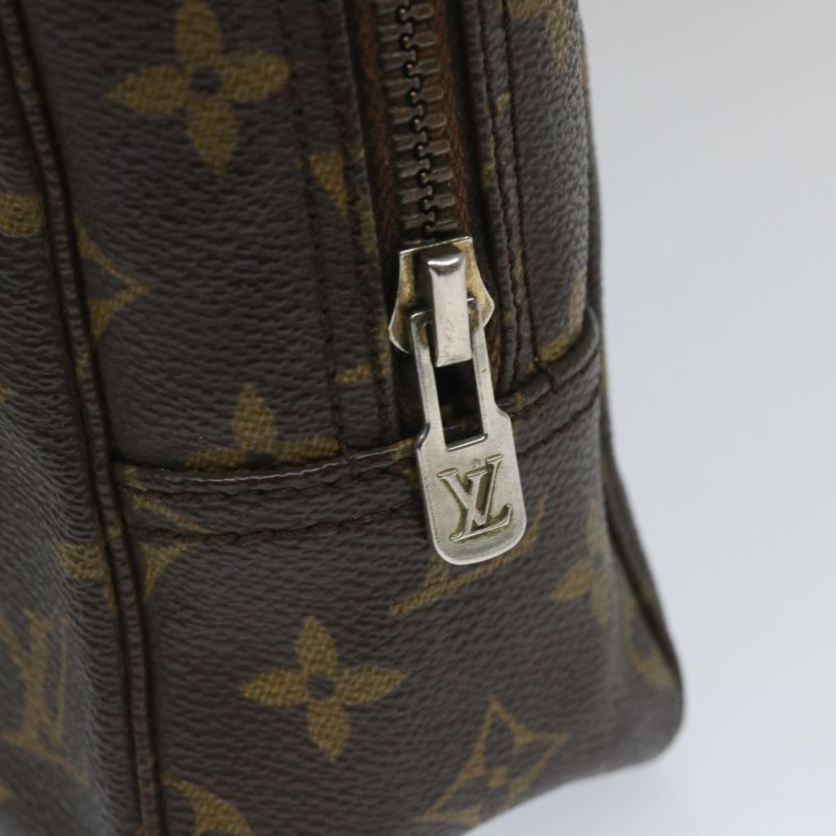 LOUIS VUITTON Monogram Trousse Toilette 28 Clutch Bag M47522 LV Auth am5084