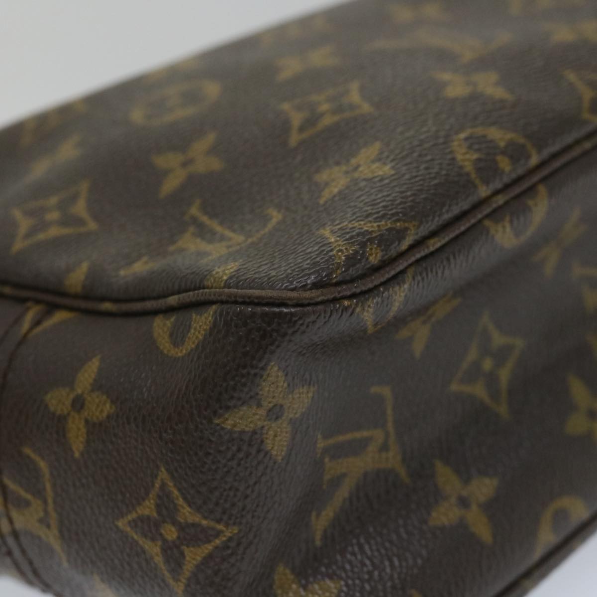 LOUIS VUITTON Monogram Trousse Toilette 28 Clutch Bag M47522 LV Auth am5084