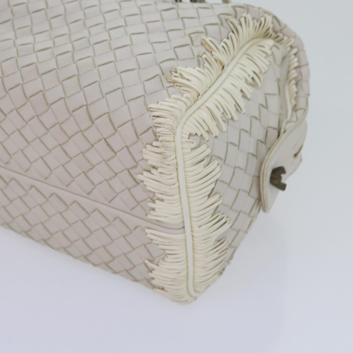 BOTTEGAVENETA INTRECCIATO Shoulder Bag Leather White Auth am5256