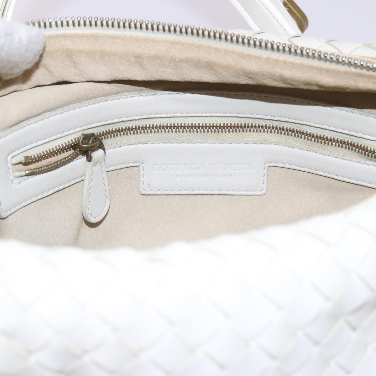 BOTTEGAVENETA INTRECCIATO Shoulder Bag Leather White Auth am5256