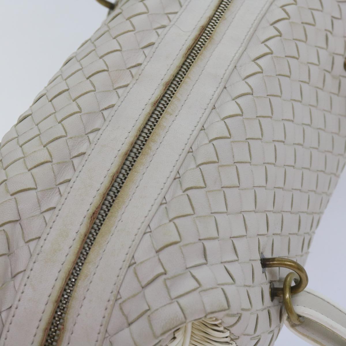 BOTTEGAVENETA INTRECCIATO Shoulder Bag Leather White Auth am5256