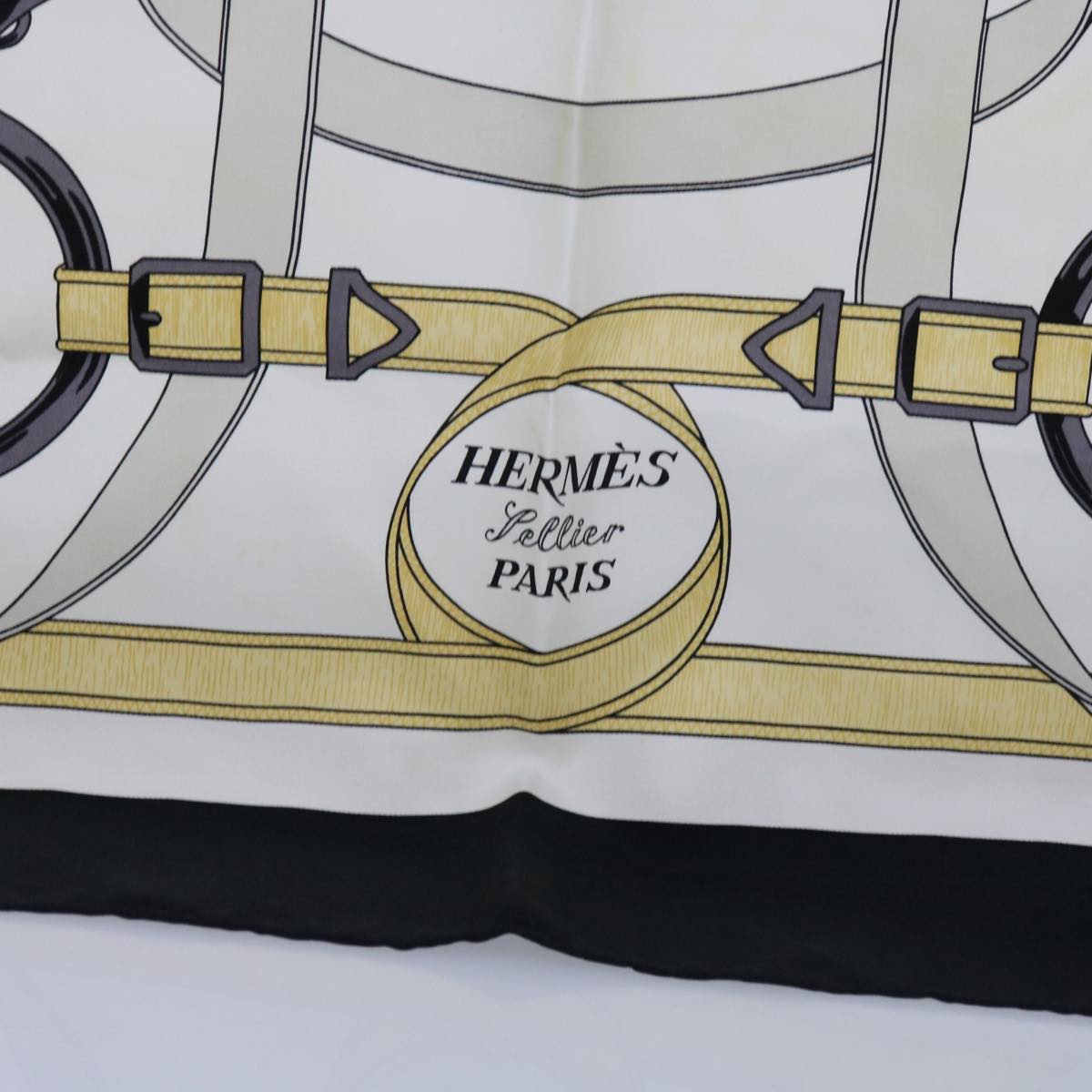 HERMES Carre 90 Eperon d’Or Scarf Silk Black White Auth am5304