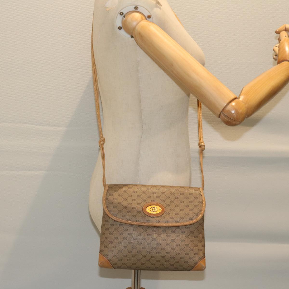 GUCCI Micro GG Supreme Shoulder Bag PVC Leather Beige 007 49 5548 Auth am5530