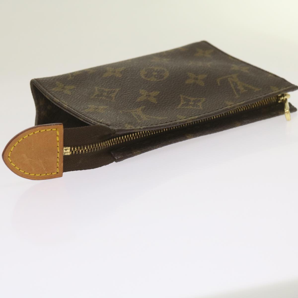 LOUIS VUITTON Monogram Poche Toilette 15 Pouch M47546 LV Auth am5877