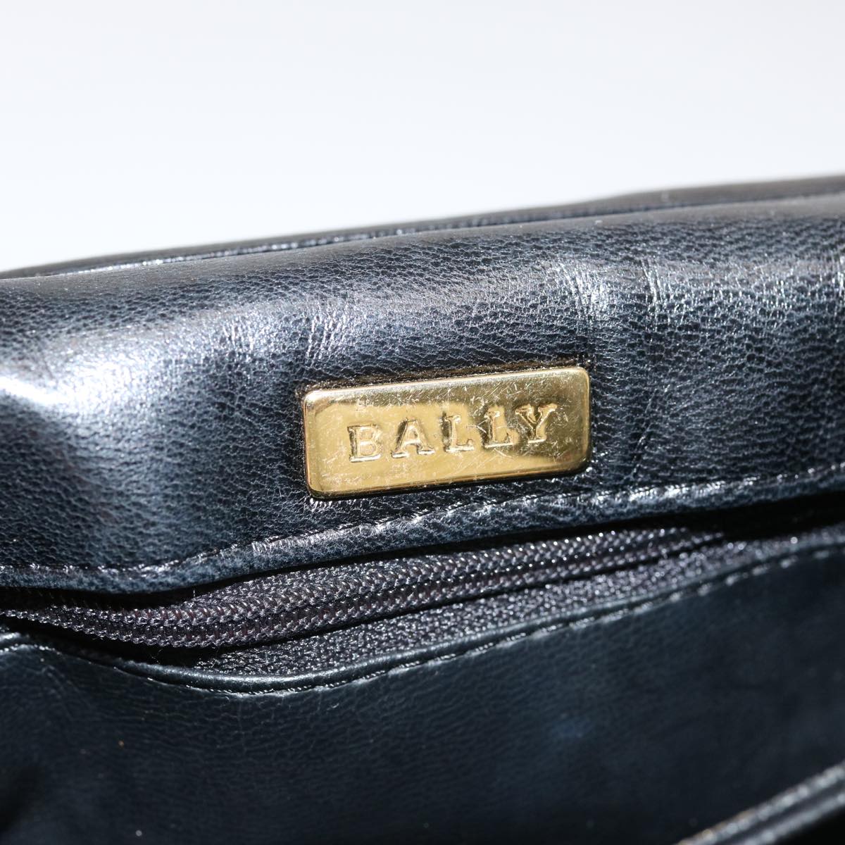 BALLY Quilted Chain Shoulder Bag Leather Black Auth am5980