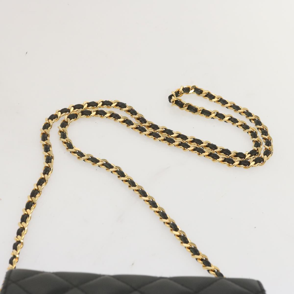 GIVENCHY Quilted Chain Shoulder Bag Leather Black Auth am5981