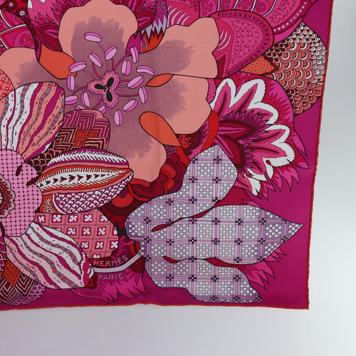 HERMES Carre 90 FLEURS DINDIENNES Scarf Silk Pink Auth am6084