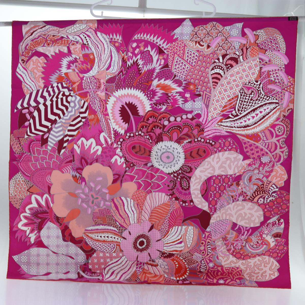 HERMES Carre 90 FLEURS DINDIENNES Scarf Silk Pink Auth am6084