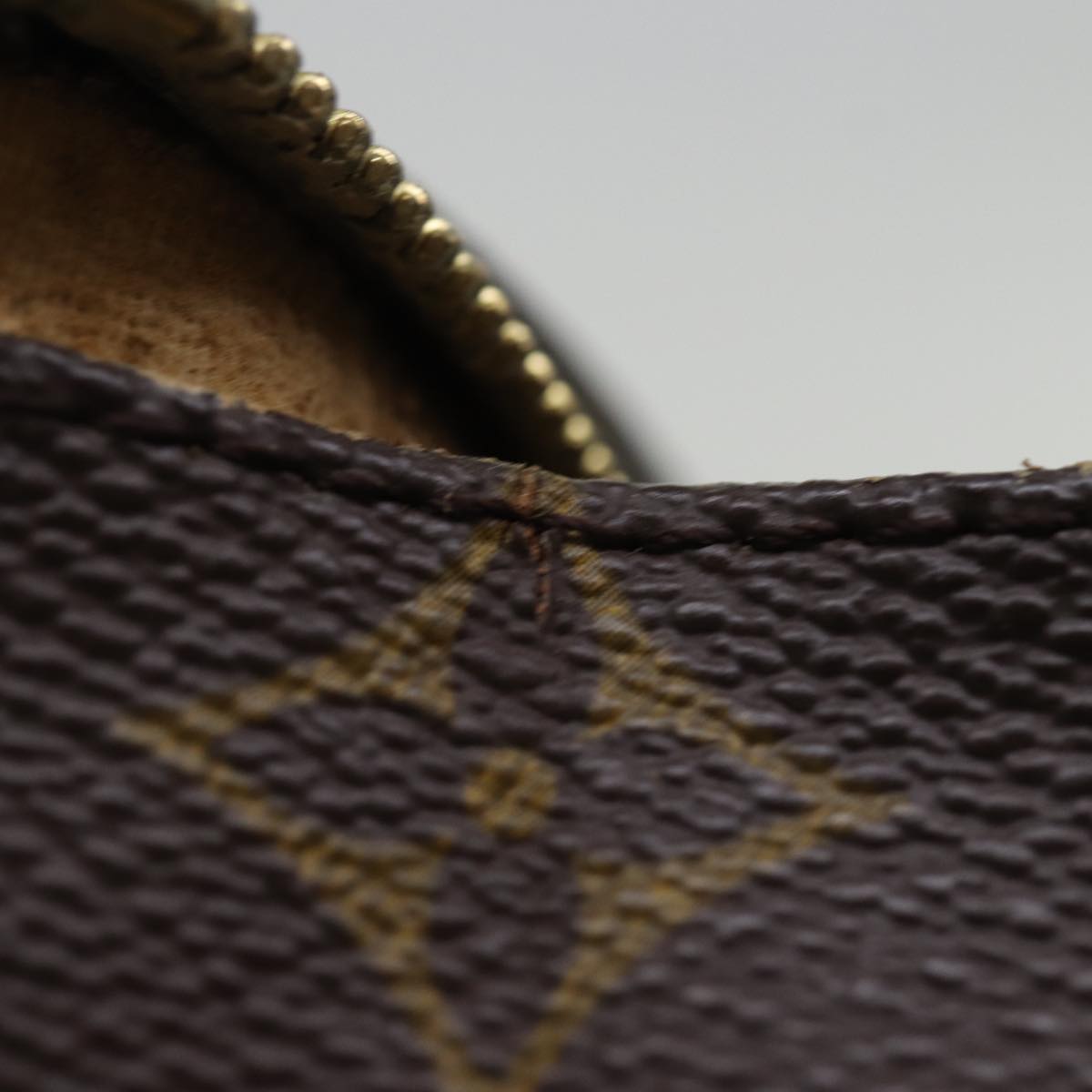 LOUIS VUITTON Monogram Poche Toilette 26 Pouch M47542 LV Auth am6319