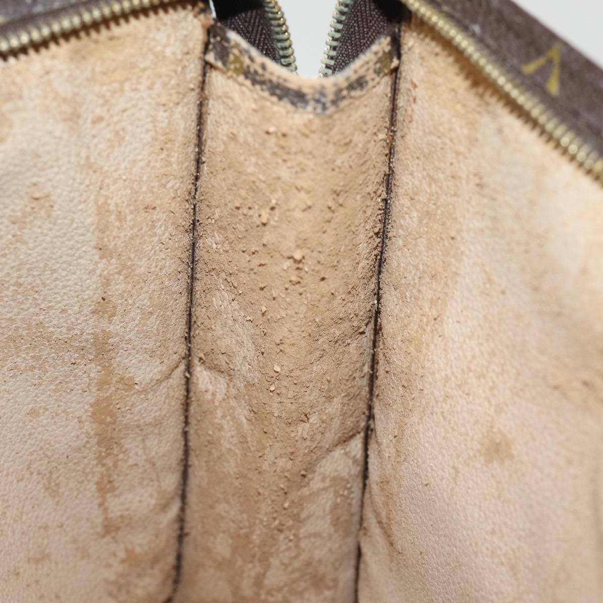 LOUIS VUITTON Monogram Poche Toilette 26 Pouch M47542 LV Auth am6319