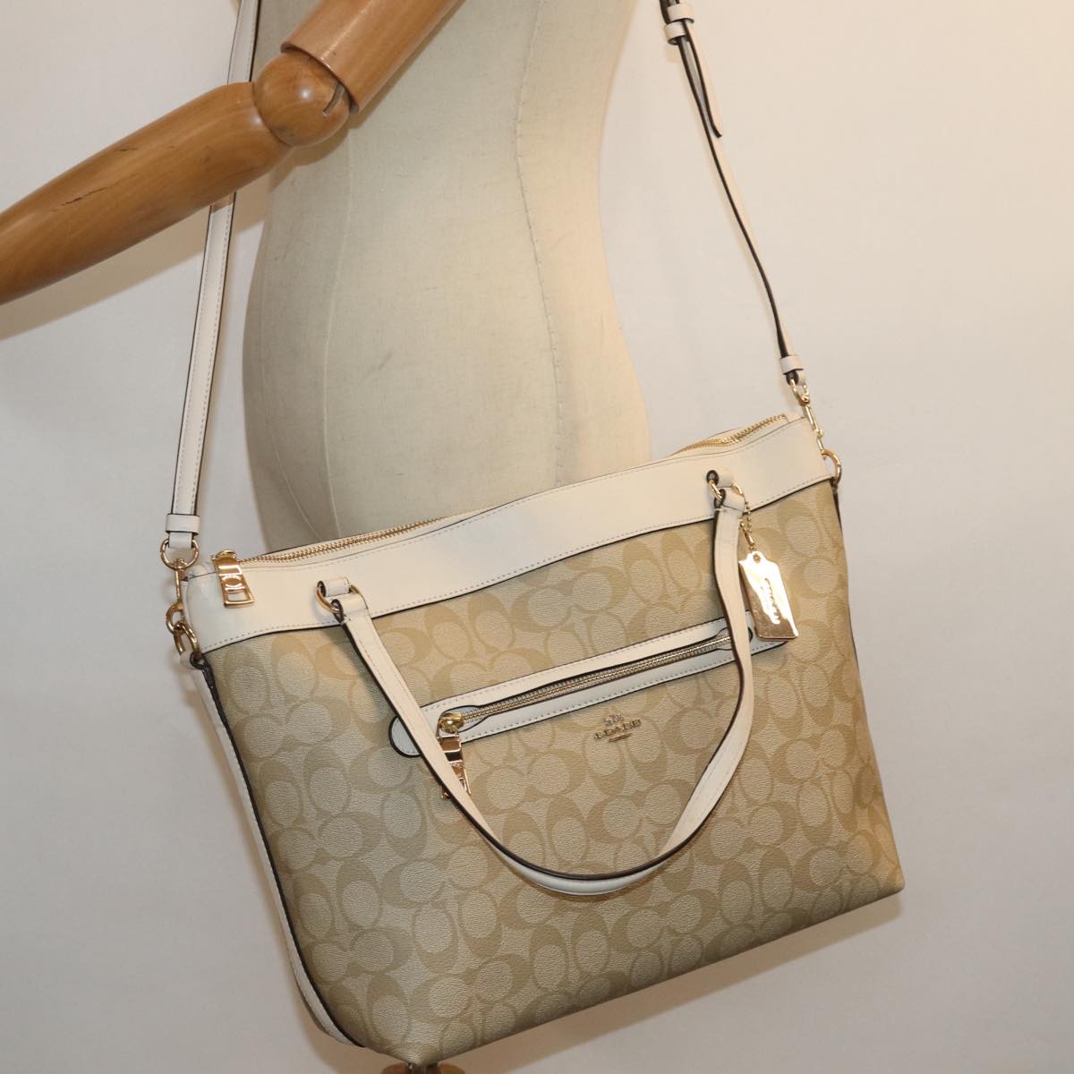 Coach Signature Tote Bag PVC Leather 2way Beige White Auth am6455