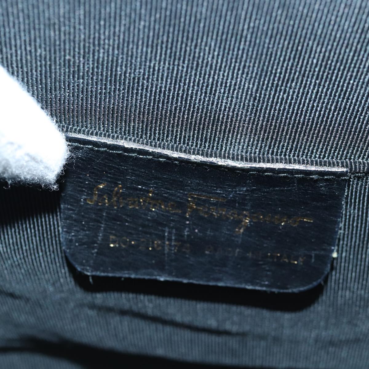 Salvatore Ferragamo Gancini Basket bag Hand Bag Straw White Auth am6527