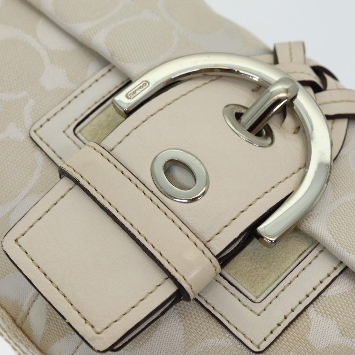 Coach Signature Shoulder Bag Canvas White Silver Auth am6751