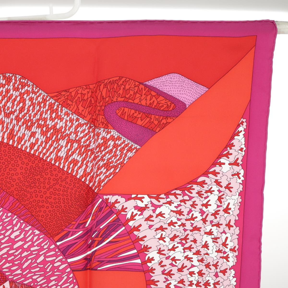 HERMES Carre 90 Scarf ""A TRAVERS CHAMPS"" Silk Red Auth am7125