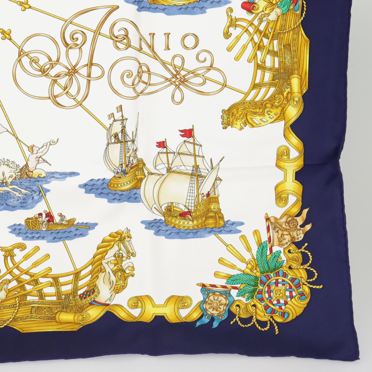 HERMES Carre 90 Scarf ""VOILES DE LUMIRE"" Silk Navy White Auth am7163