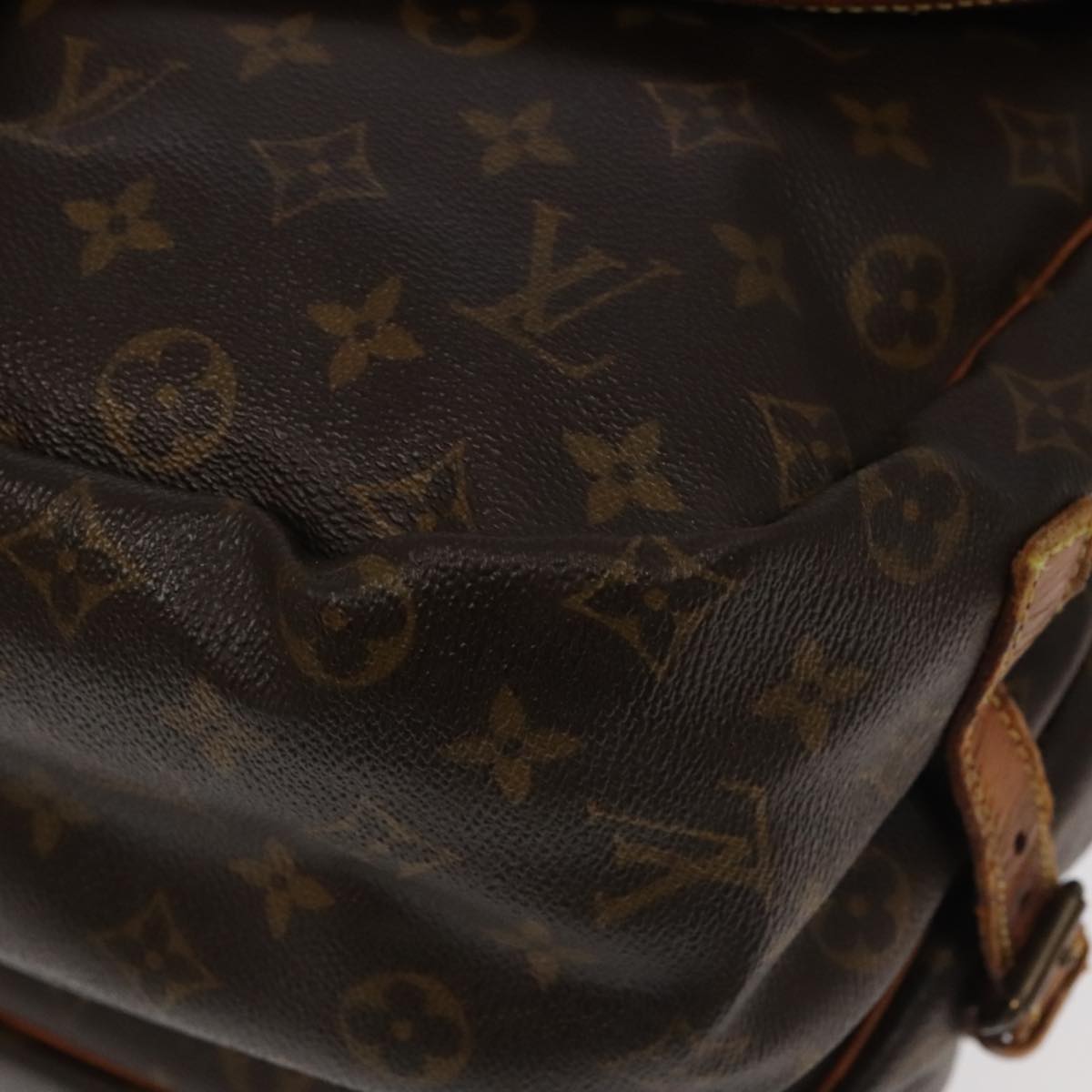 LOUIS VUITTON Monogram Saumur 35 Shoulder Bag M42254 LV Auth am7208