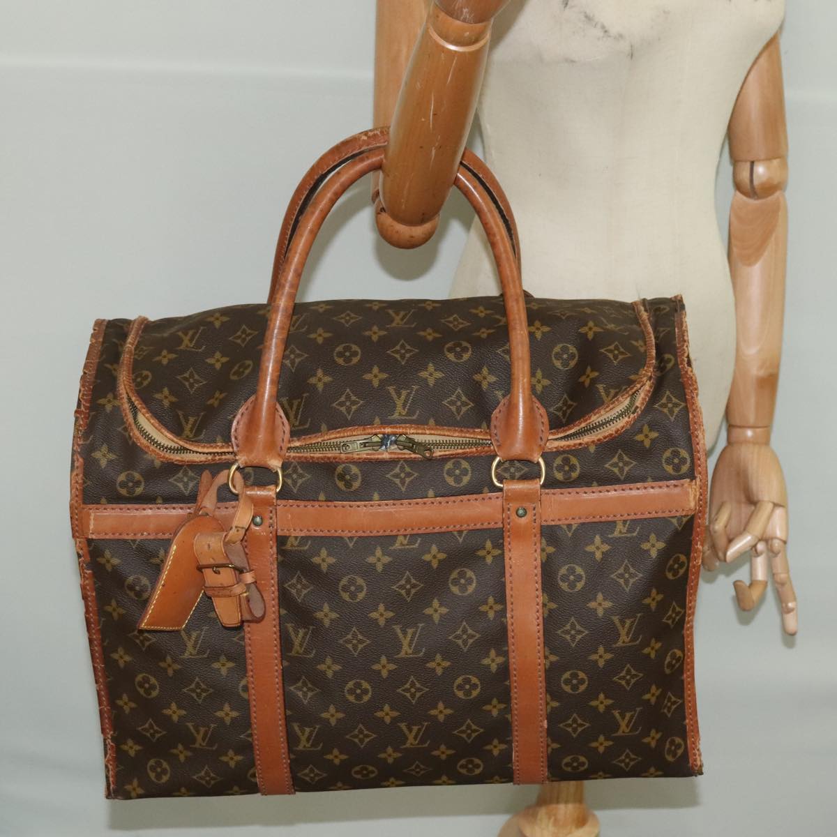 LOUIS VUITTON Monogram Sac Chassour 45 Boston Bag Vintage M41922 LV Auth am7259