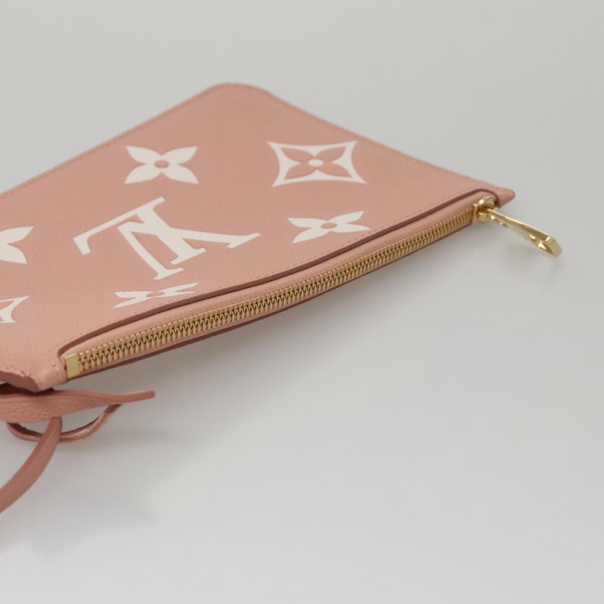 LOUIS VUITTON Monogram Empreinte Giant Neverfull MM Bag Pink M46329 Auth am7504A