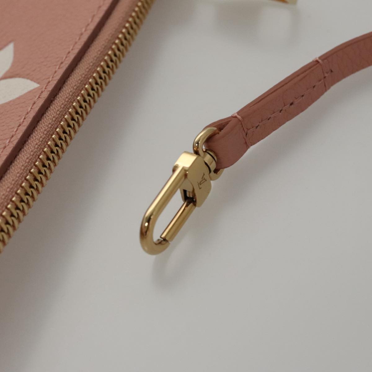 LOUIS VUITTON Monogram Empreinte Giant Neverfull MM Bag Pink M46329 Auth am7504A