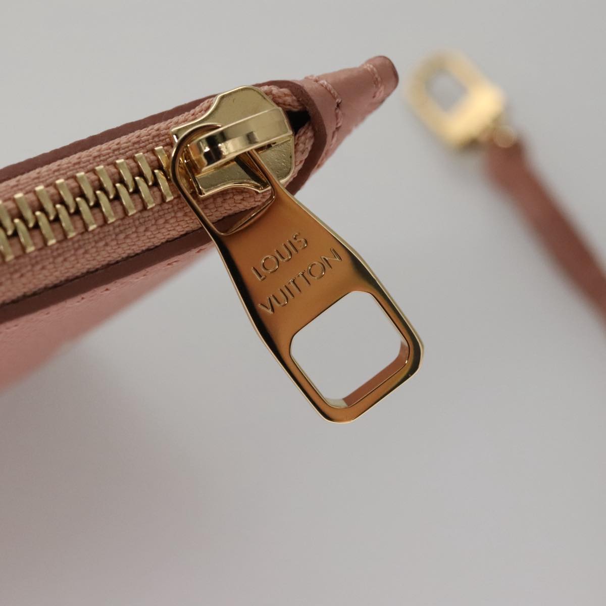 LOUIS VUITTON Monogram Empreinte Giant Neverfull MM Bag Pink M46329 Auth am7504A