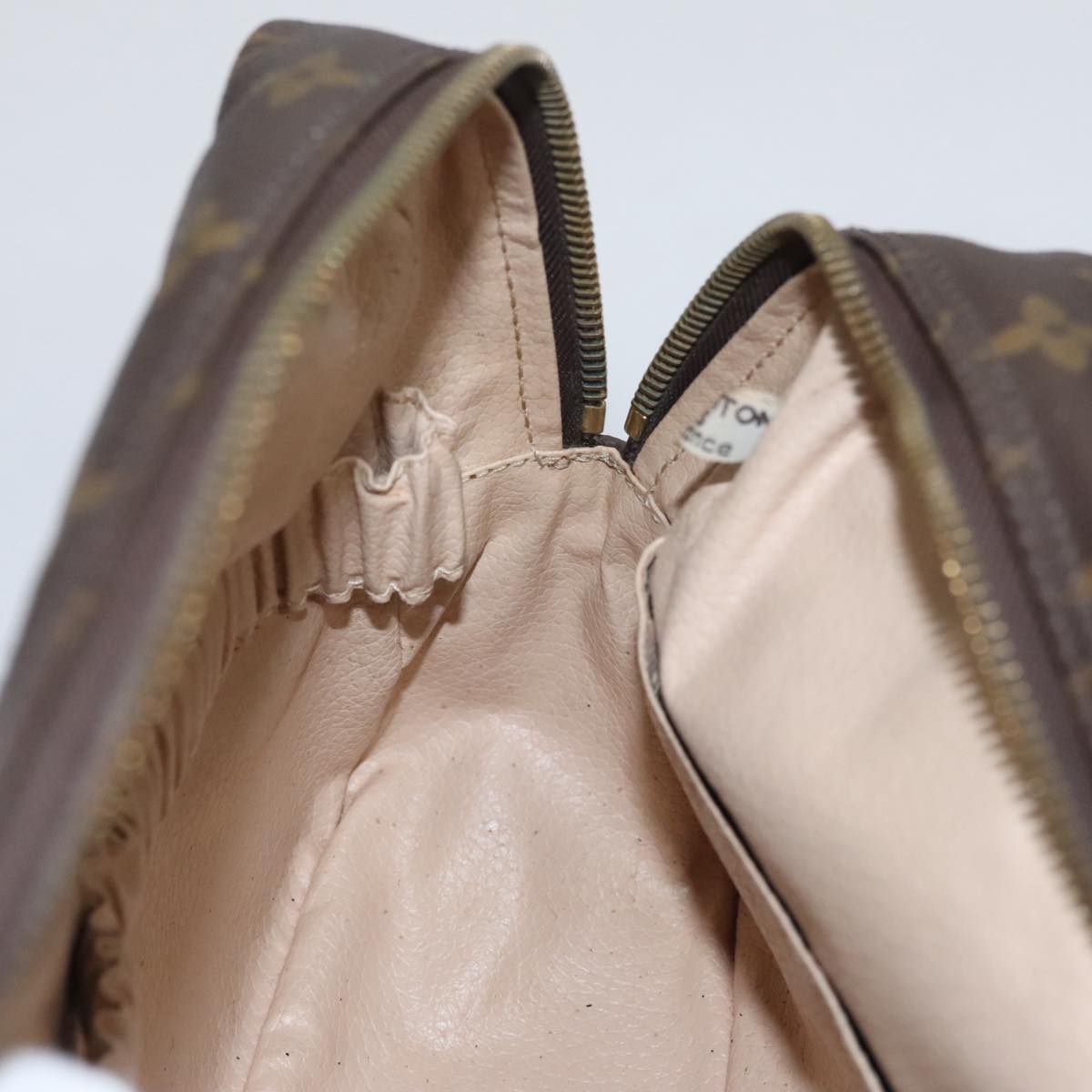 LOUIS VUITTON Monogram Trousse Toilette 28 Clutch Bag M47522 LV Auth am7574