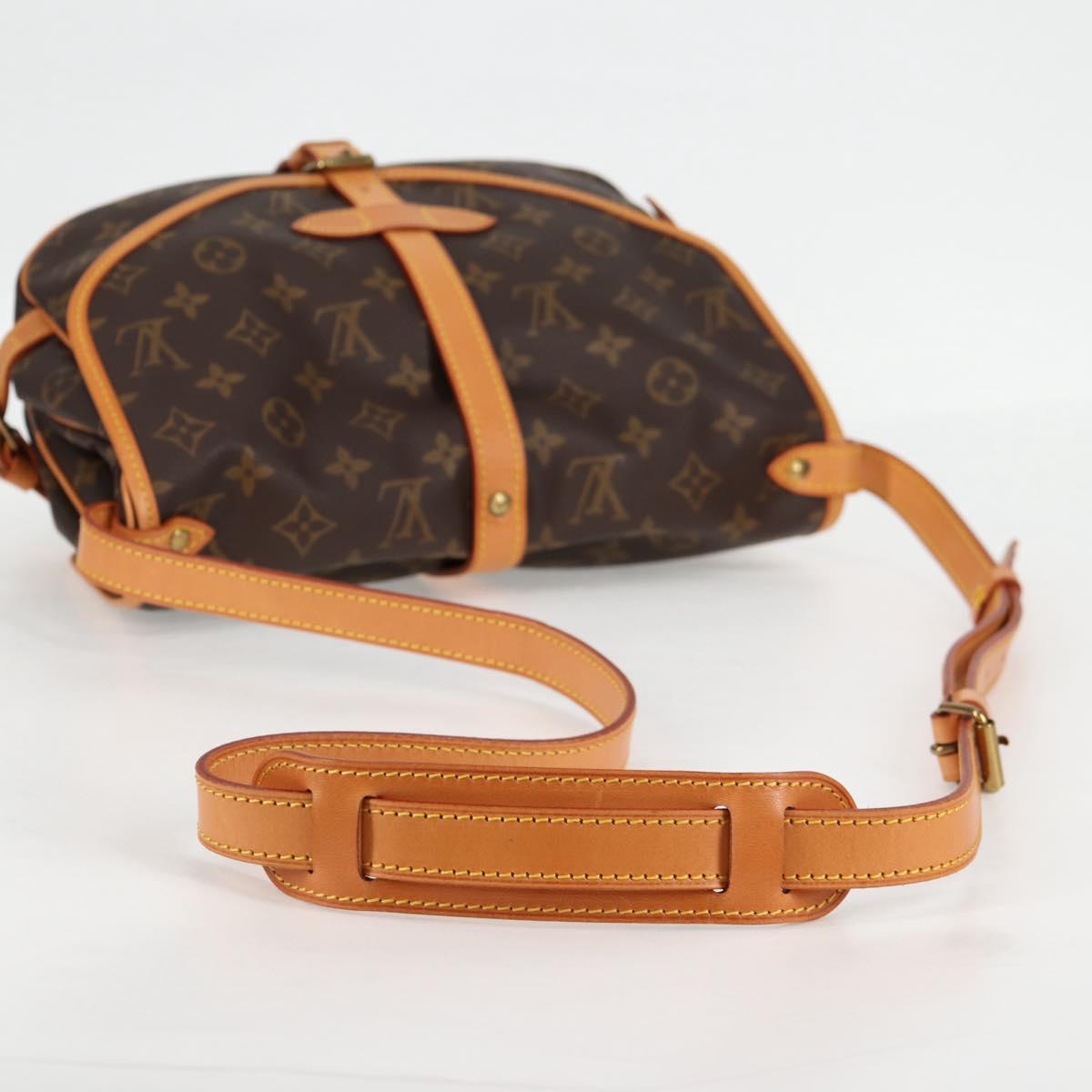 LOUIS VUITTON Monogram Saumur 30 Shoulder Bag M42256 LV Auth am8738V