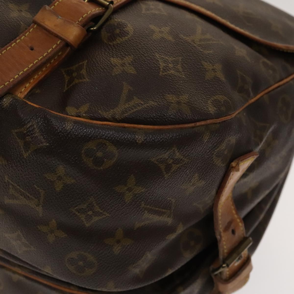 LOUIS VUITTON Monogram Saumur 43 Shoulder Bag M42252 LV Auth am8948
